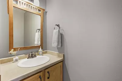 550 N Heatherstone Drive, Sun Prairie, WI 53590 - Photo 16