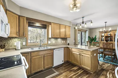 550 N Heatherstone Drive, Sun Prairie, WI 53590 - Photo 10