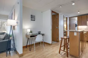 2051 Allen Blvd, Middleton, WI 53562 - Photo 12