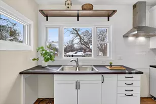 23 N 4th St, Janesville, WI 53536 - Photo 6