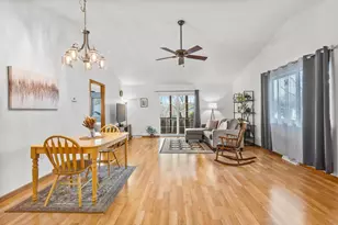 3218 Quincy Ave, Madison, WI 53704 - Photo 4