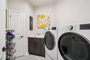 809 Maple Dr, Mount Horeb, WI 53572 - Photo 46