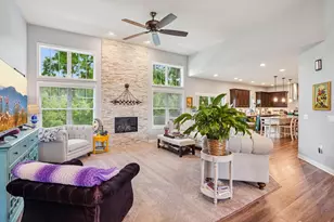 809 Maple Dr, Mount Horeb, WI 53572 - Photo 8