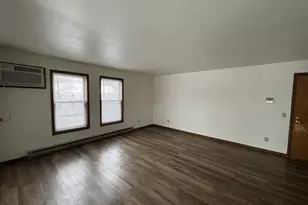 6734 Park Ridge Dr, Madison, WI 53719 - Photo 4