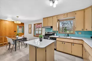 6825 Maywood Ave, Middleton, WI 53562 - Photo 10