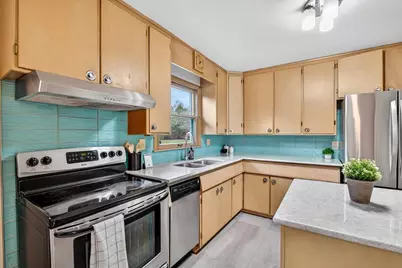 6825 Maywood Avenue, Middleton, WI 53562 - Photo 14