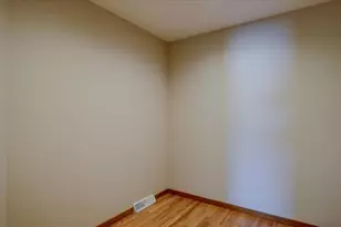 516 Church St, Fall River, WI 53932 - Photo 16