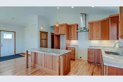 516 Church Street, Fall River, WI 53932 - Photo 4