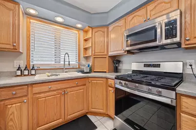 375 Greendale Drive, Janesville, WI 53546 - Photo 8