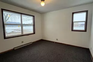 705 S Buchanan St, Prairie Du Chien, WI 53821 - Photo 24