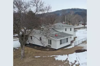 800 E Taylor Street, Prairie Du Chien, WI 53821 - Photo 34