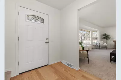 7005 Farmington Way, Madison, WI 53717 - Photo 10