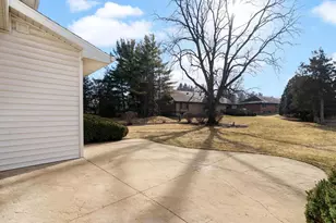 7005 Farmington Way, Madison, WI 53717 - Photo 6