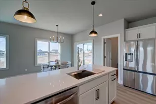 4768 Romaine Rd, Fitchburg, WI 53711 - Photo 8