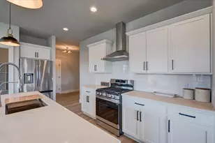 4768 Romaine Rd, Fitchburg, WI 53711 - Photo 6