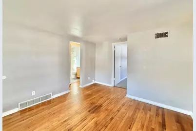 1927 Lenox Avenue, Beloit, WI 53511 - Photo 6