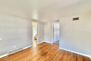 1927 Lenox Ave, Beloit, WI 53511 - Photo 6