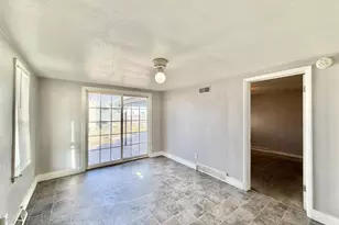 1927 Lenox Ave, Beloit, WI 53511 - Photo 16