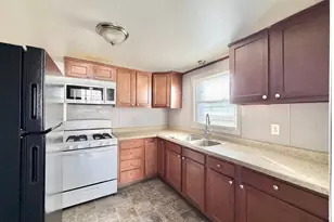 1927 Lenox Ave, Beloit, WI 53511 - Photo 8