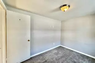 1927 Lenox Ave, Beloit, WI 53511 - Photo 12