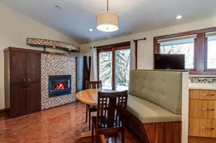 2829 Sylvan Ave, Madison, WI 53705 - Photo 4