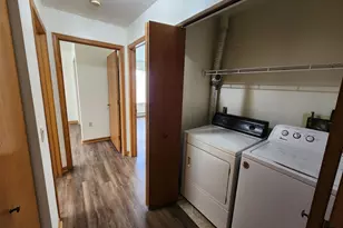 934 Jana Ln, Madison, WI 53704 - Photo 10