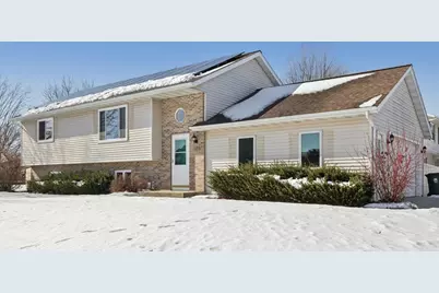 888 N Thompson Road, Sun Prairie, WI 53590 - Photo 14