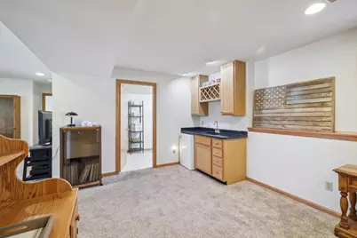 888 N Thompson Road, Sun Prairie, WI 53590 - Photo 42