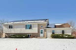 888 N Thompson Rd, Sun Prairie, WI 53590 - Photo 30