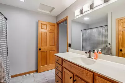 419 Sherbrooke Drive, Sun Prairie, WI 53590 - Photo 18