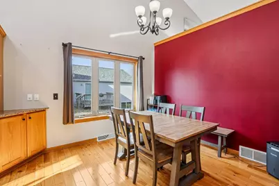 419 Sherbrooke Drive, Sun Prairie, WI 53590 - Photo 8