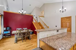 419 Sherbrooke Dr, Sun Prairie, WI 53590 - Photo 10