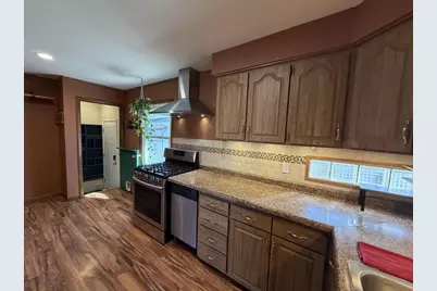 609 Constitution Lane, Madison, WI 53711 - Photo 10