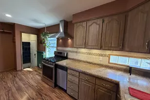 609 Constitution Ln, Madison, WI 53711 - Photo 10