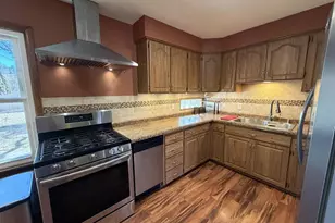 609 Constitution Ln, Madison, WI 53711 - Photo 8