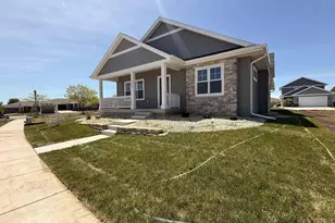 1205 20th St, Prairie Du Sac, WI 53578 - Photo 2
