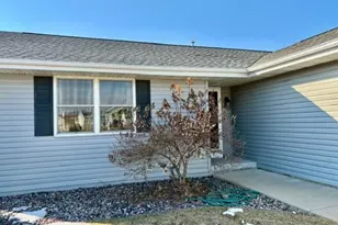 2370 S Terrace St, Janesville, WI 53546 - Photo 2