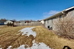 2370 S Terrace St, Janesville, WI 53546 - Photo 30