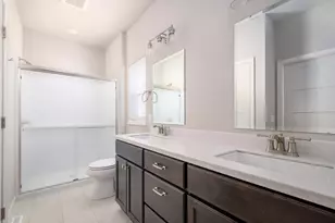 2573 Water Lily Cir, Sun Prairie, WI 53590 - Photo 10