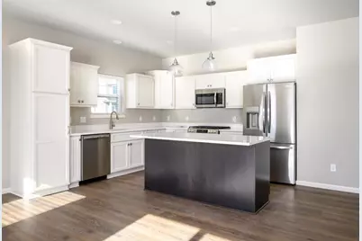 2573 Water Lily Circle, Sun Prairie, WI 53590 - Photo 6