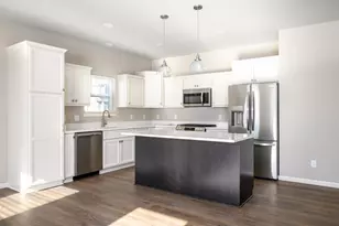 2573 Water Lily Cir, Sun Prairie, WI 53590 - Photo 6