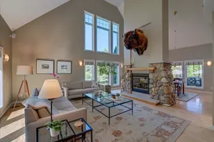 5596 Surrey Ln, Waunakee, WI 53597 - Photo 8