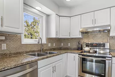 5564 Colleen Circle, Fitchburg, WI 53711 - Photo 8