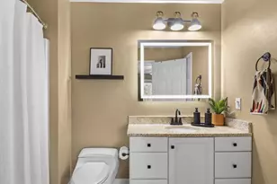 5564 Colleen Cir, Fitchburg, WI 53711 - Photo 16