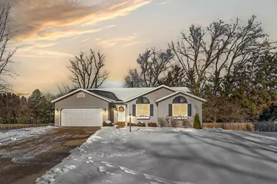 5564 Colleen Circle, Fitchburg, WI 53711 - Photo 2