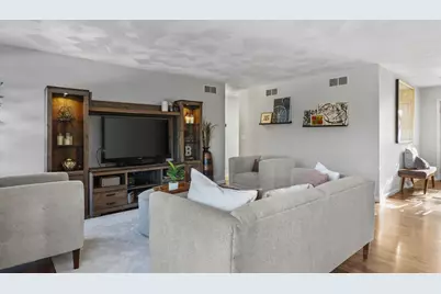 5564 Colleen Circle, Fitchburg, WI 53711 - Photo 6