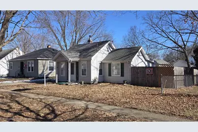 1215 Lincoln Avenue, Beloit, WI 53511 - Photo 2