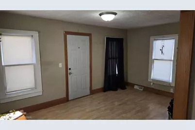 1215 Lincoln Avenue, Beloit, WI 53511 - Photo 4