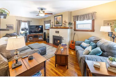 733 Eisenhower Avenue, Janesville, WI 53545 - Photo 4