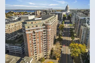360 W Washington Avenue #901, Madison, WI 53703 - Photo 26